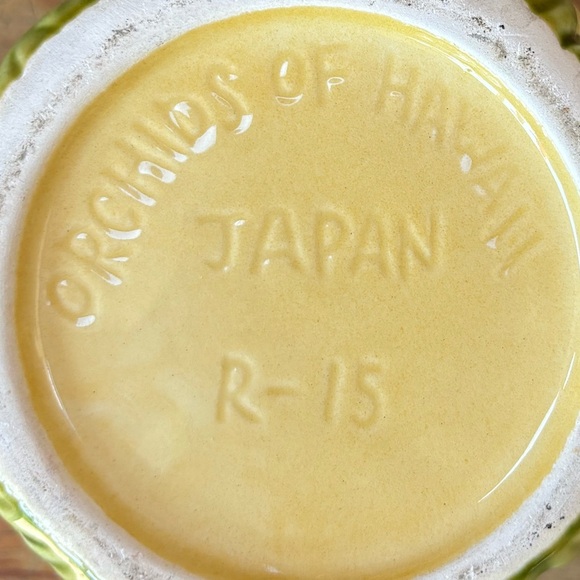 Vintage Orchids of Hawaii R-15 Yellow & Green Hand Painted Ceramic Pineapple Mug - Picture 9 of 9